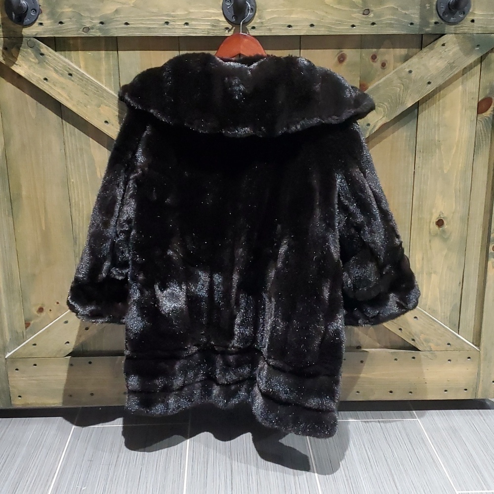 VINTAGE TISSAVEL OF FRANCE BROWN VEGAN FAUX FUR SHORT COAT FRENCH FRANCE MOBWIFE - Picture 10 of 11